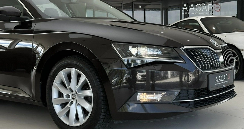 Skoda Superb cena 99900 przebieg: 135160, rok produkcji 2019 z Mogilno małe 781